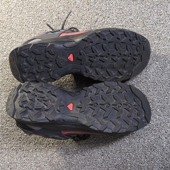 Salomon Pathfinder Hiking Shoes Size 8.0 in Gray/Black/Red Waterproof Contagrip - Picture 11 of 11